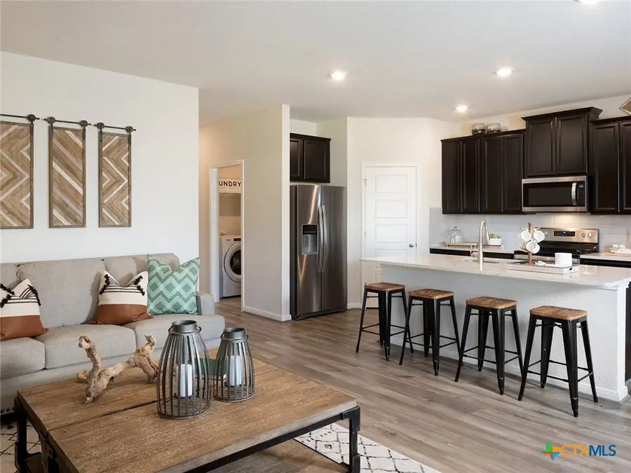 106 Barton Point, Cibolo, TX 78108 - Image #3