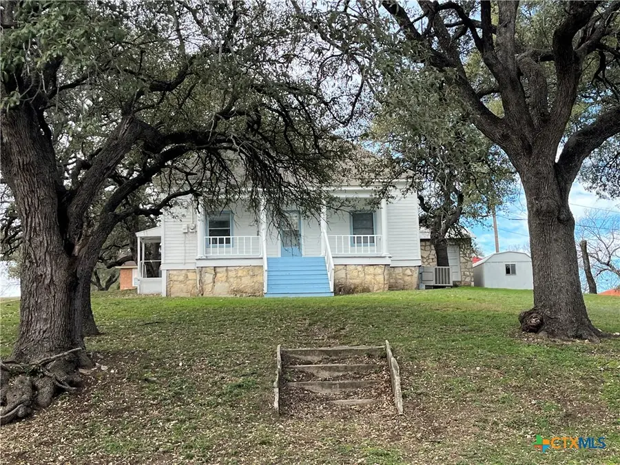 104 N Park Street, Lampasas, TX 76550 - Image #2