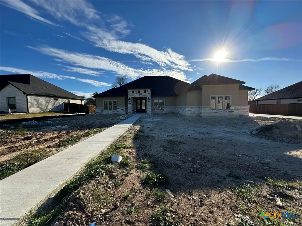 430 Dos Rios, Morgans Point Resort, TX 76513 - Image #1