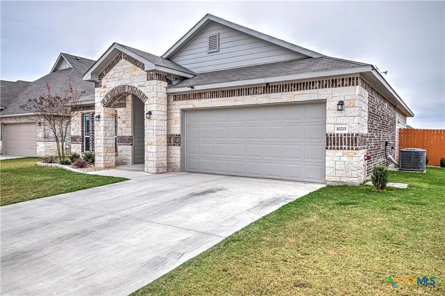 10215 Six Shooter Lane, Temple, TX 76502 - Image #2