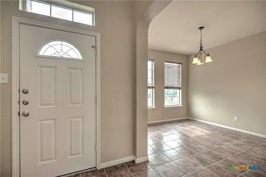 209 Crowfoot Drive, Harker Heights, TX 76548 - Image #3