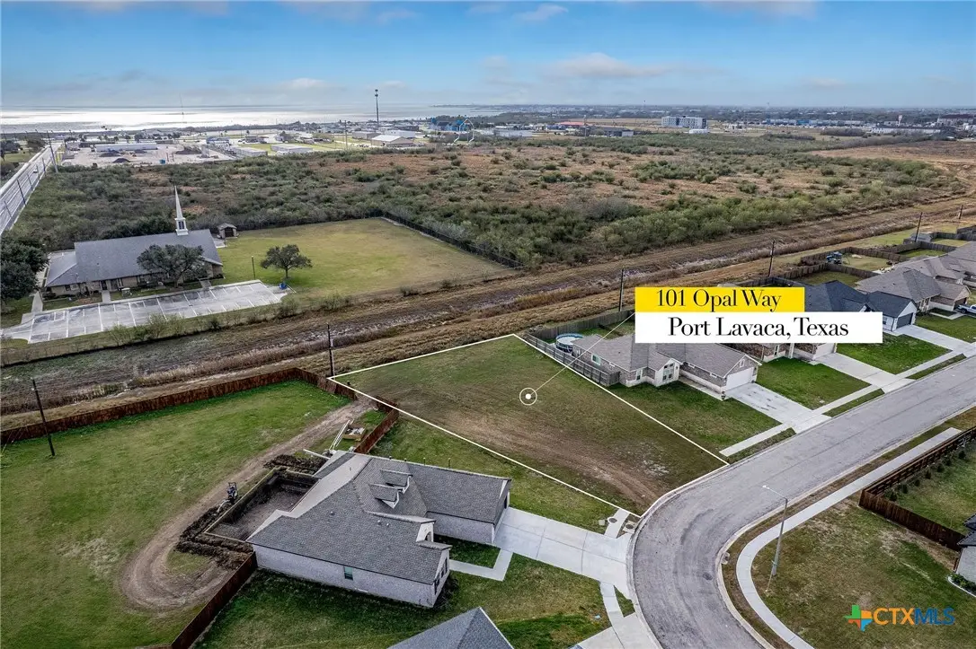 101 Opal Way, Port Lavaca, TX 77979 - Image #1