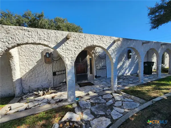 112 Stratford Street, Victoria, TX 77905