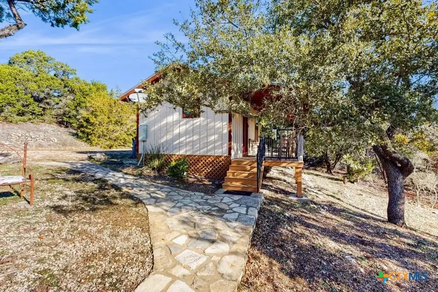 961 Buttercup Lane, Wimberley, TX 78676 - Image #3