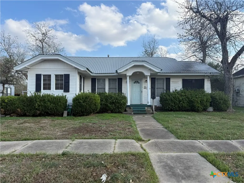 209 Rose St., Yoakum, TX 77995 - Image #1
