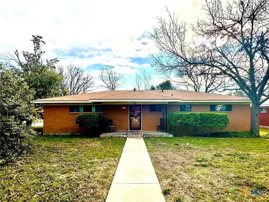 113 E Young Avenue, Temple, TX 76501 - Image #1