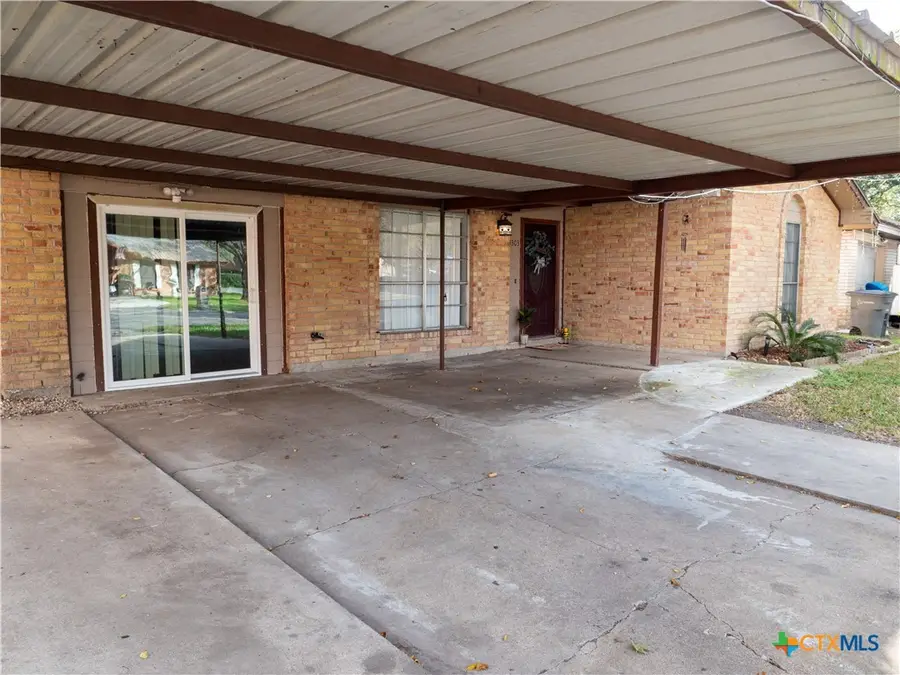 3303 Flamingo Drive, Victoria, TX 77901 - Image #2