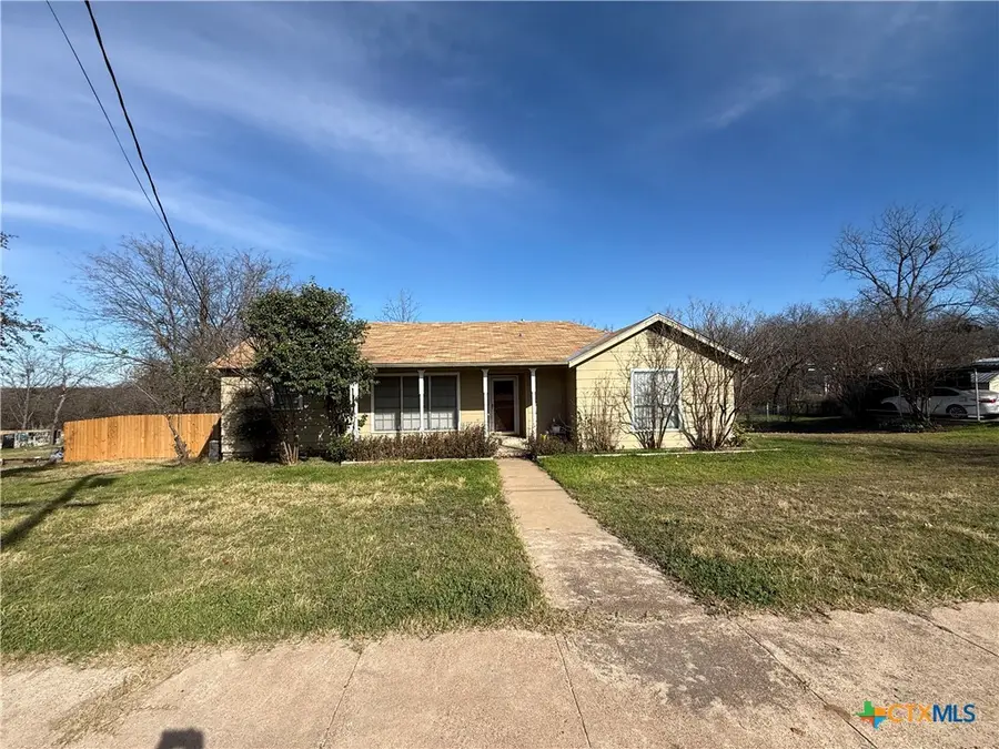 609 E Henry, Hamilton, TX 76531 - #2