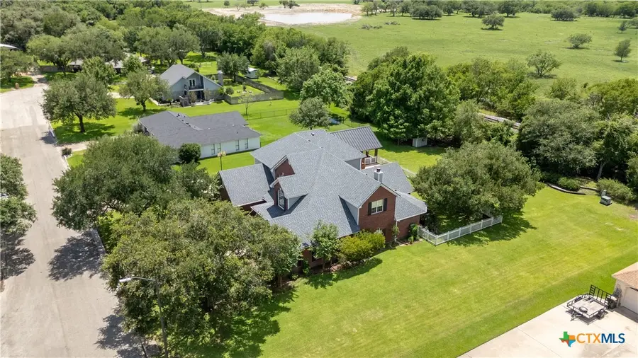 123 Northwood Drive, Cuero, TX 77954 - Image #3