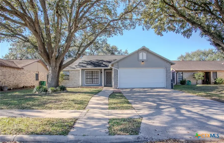 508 Queenswood Trail, Victoria, TX 77901 - Image #2
