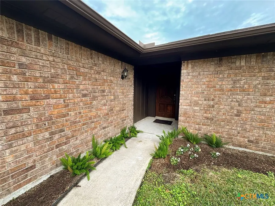 409 Taos Drive, Victoria, TX 77904 - Image #3