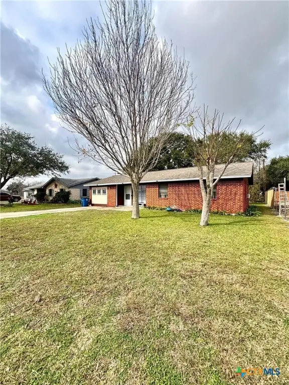 1615 Meadowview Drive, Port Lavaca, TX 77979 - Image #2