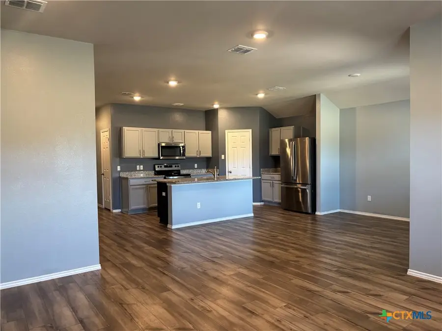 7001 Guadalupe Road, China Spring, TX 76633 - Image #2