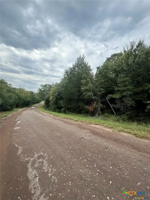 LCR 892, Groesbeck, TX 75846