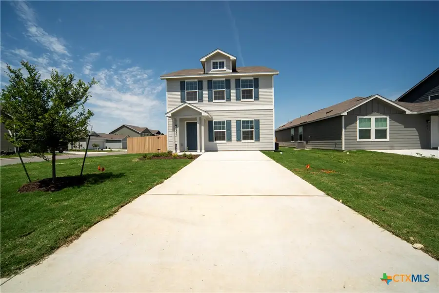 301 Rancho Del Cielo Loop, Jarrell, TX 76537 - Image #2