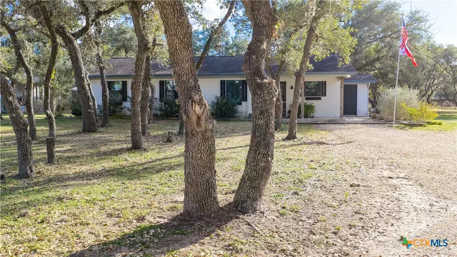 1374 Bego Road, Goliad, TX 77963 - Image #3