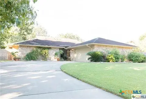 316 Woodglenn Drive, Victoria, TX 77904 - Image #1