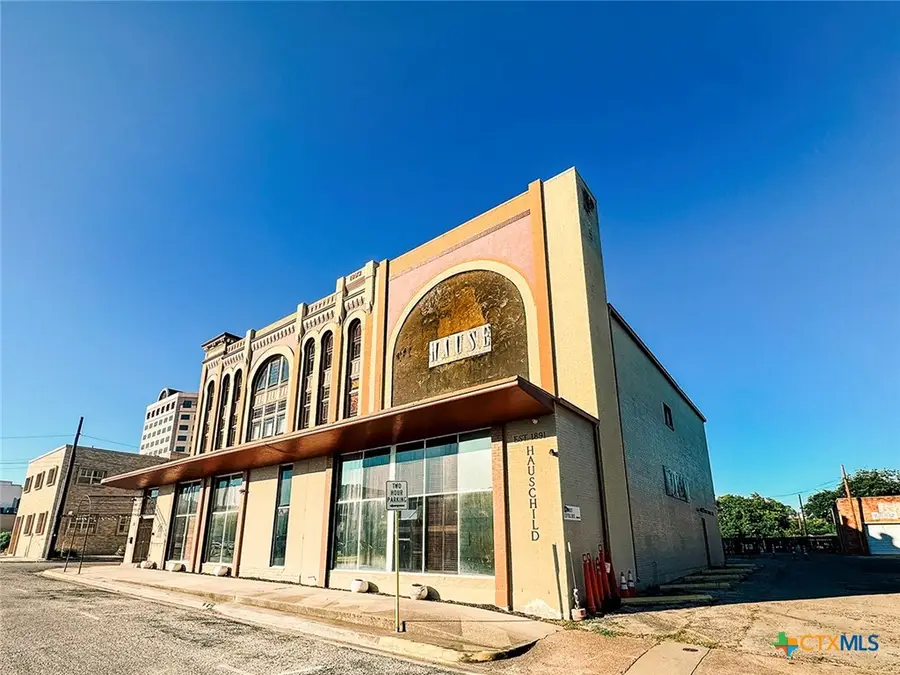 202 E Forrest Street, Victoria, TX 77901 - Image #3