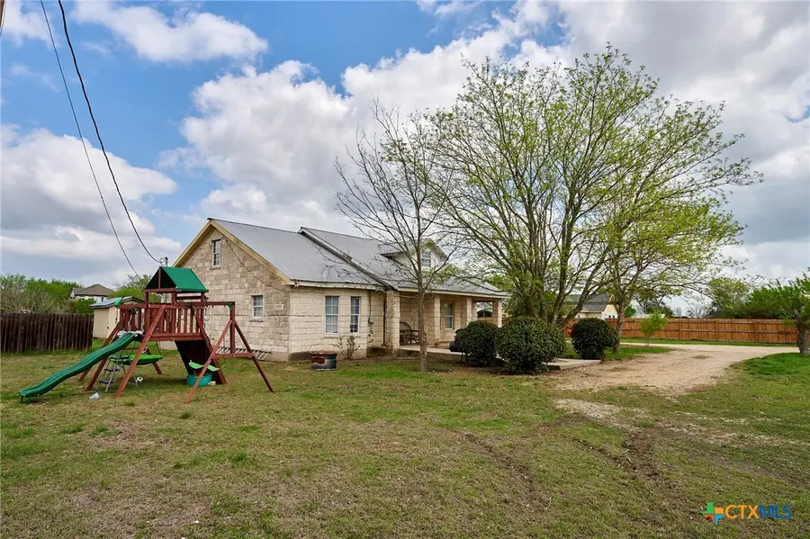1085 Garrett Trail, Maxwell, TX 78656 - Image #3