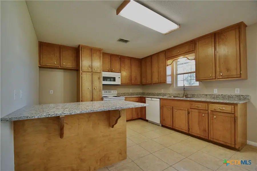 102 Owl Road, Victoria, TX 77905 - Image #3