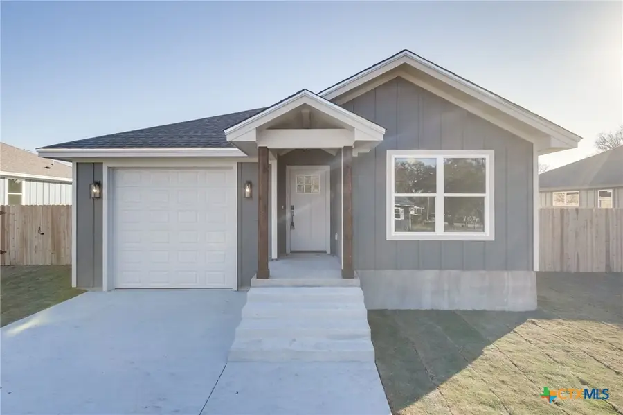 1208 Mills Street, Gatesville, TX 76528 - Image #3