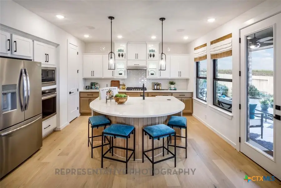 1715 Seekat Drive, New Braunfels, TX 78132 - Image #2