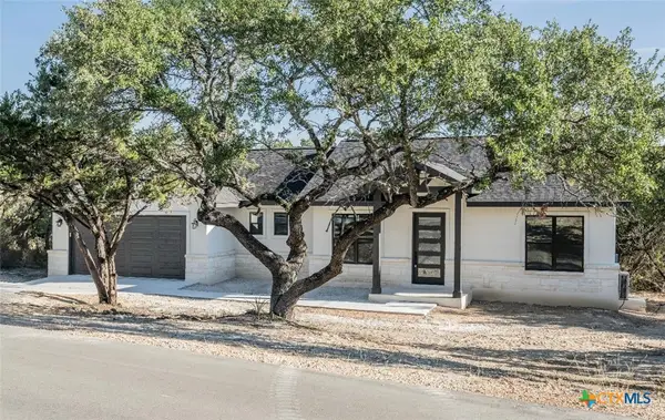 1229 Stallion Springs Drive, Fischer, TX 78623