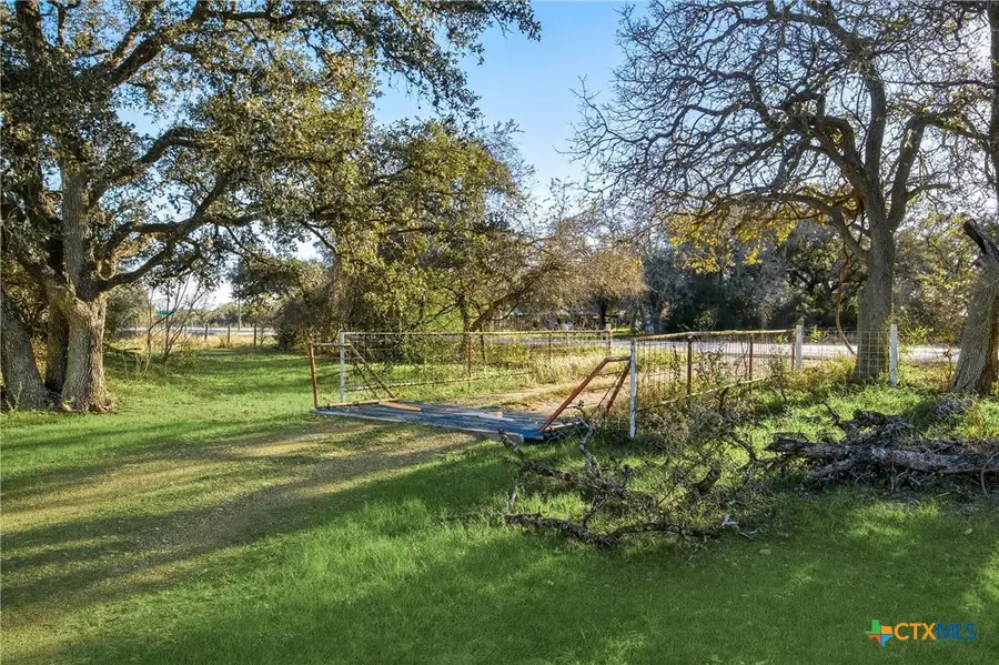 4861 State Highway 119, Yorktown, TX 78164 - Image #2