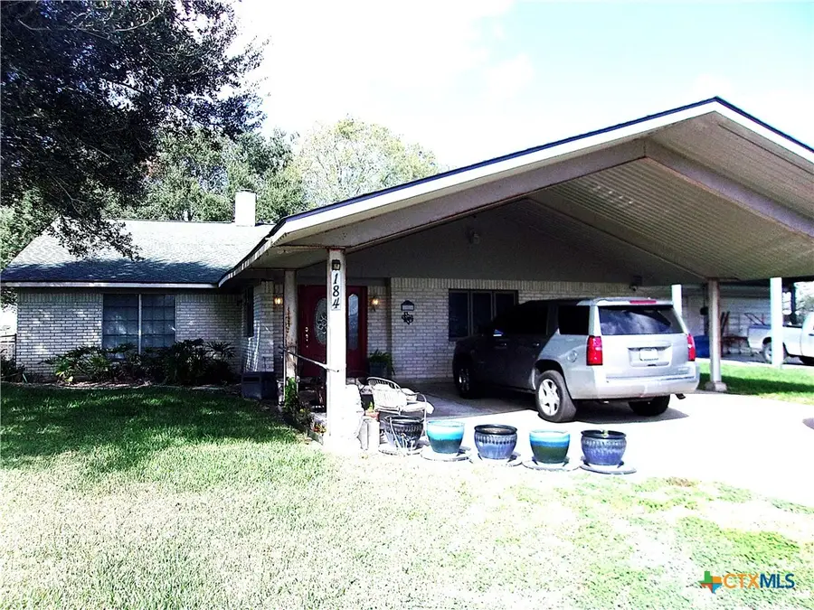 184 Russell Road, Victoria, TX 77904 - Image #2