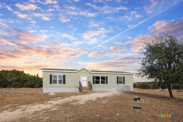 217 Wood Glen Drive, Gatesville, TX 76528