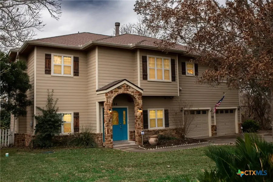 44 River Oak Drive, Seguin, TX 78155 - Image #2