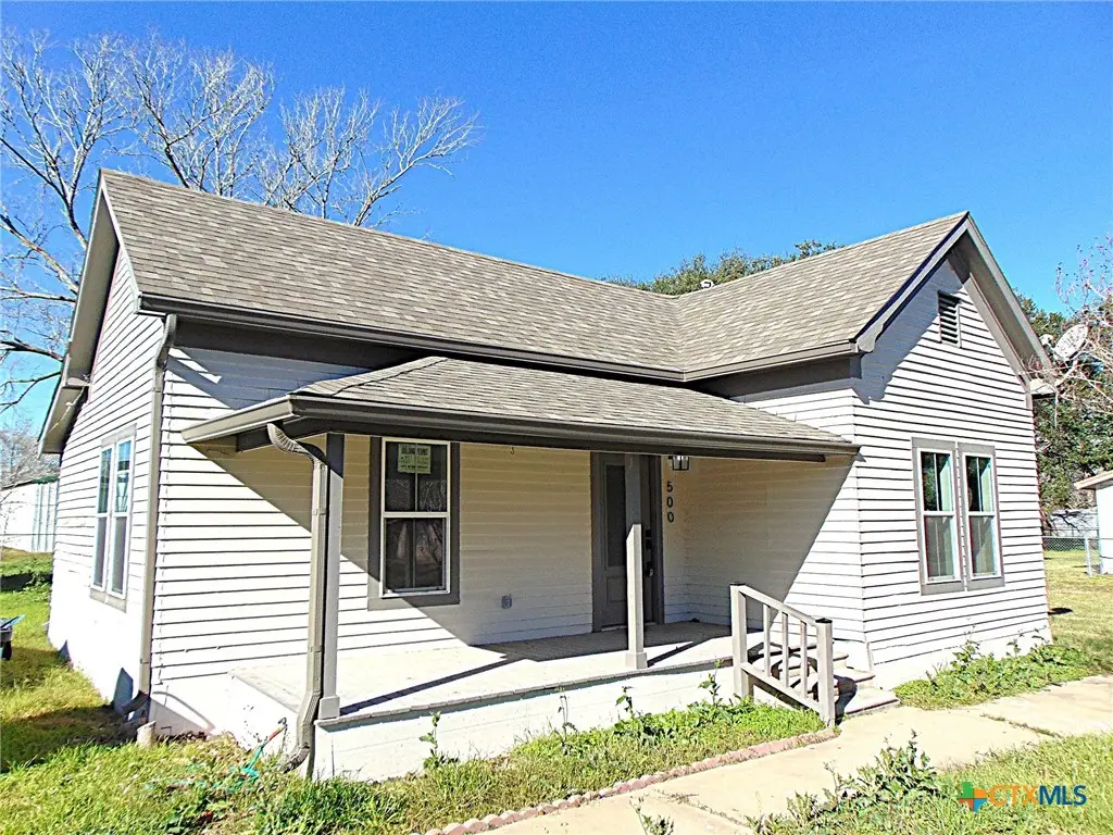 500 S Texana Street, Hallettsville, TX 77964 - Image #1