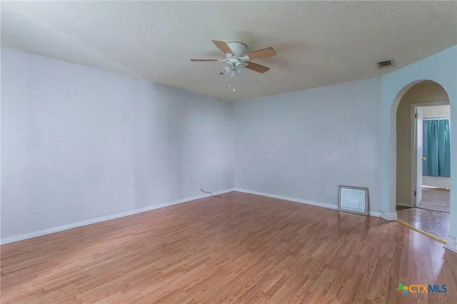 905 S 6th Street, Killeen, TX 76541 - Image #2