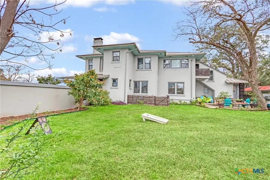 503 S Austin Street, Seguin, TX 78155 - #2