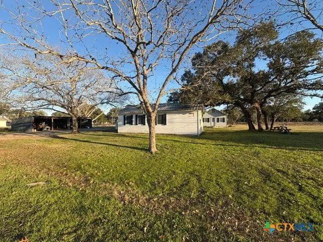 351 Stone Oak Drive, Inez, TX 77968 - Image #2