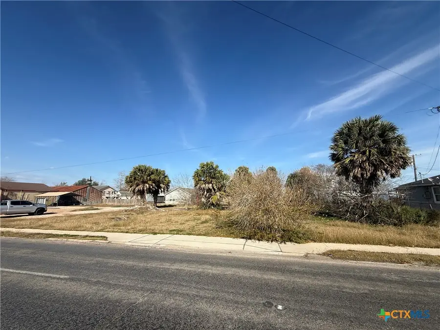 206 N Commerce Street, Port Lavaca, TX 77979 - Image #3