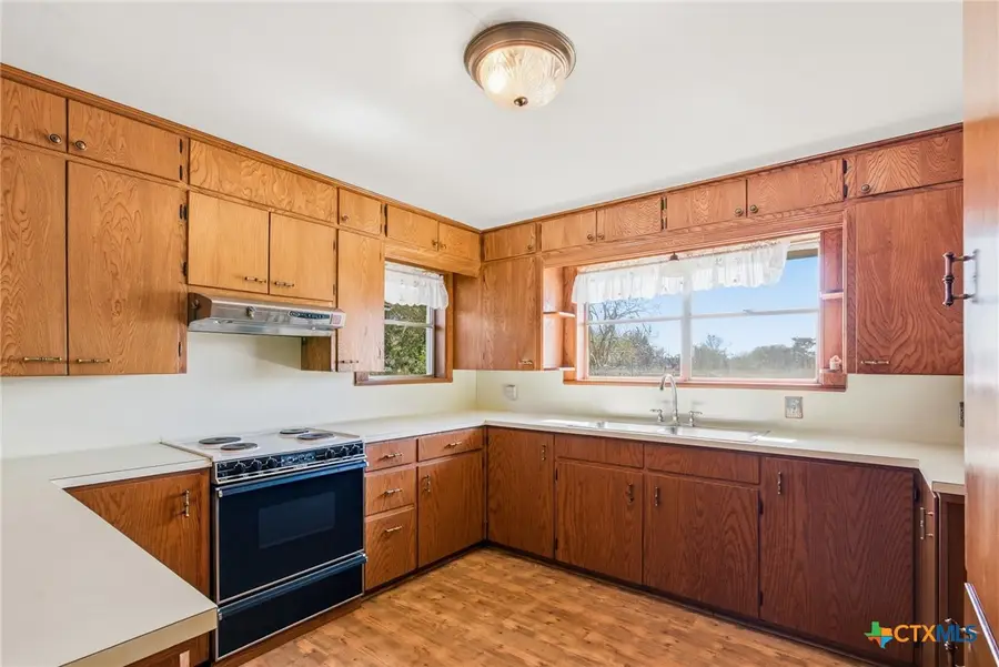 890 State Highway 95, Yoakum, TX 77995 - Image #3