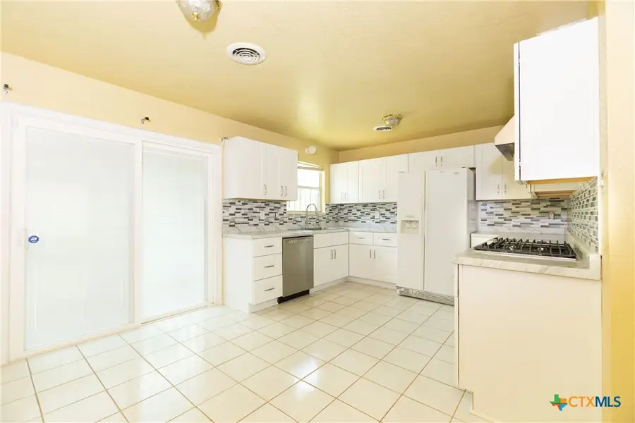 3003 Zephyr Road, Killeen, TX 76543 - Image #3