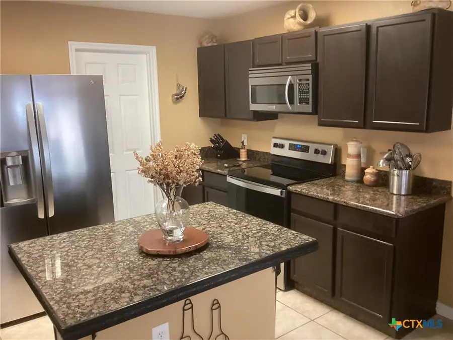 1065 Stone Trail Street, New Braunfels, TX 78130 - Image #3