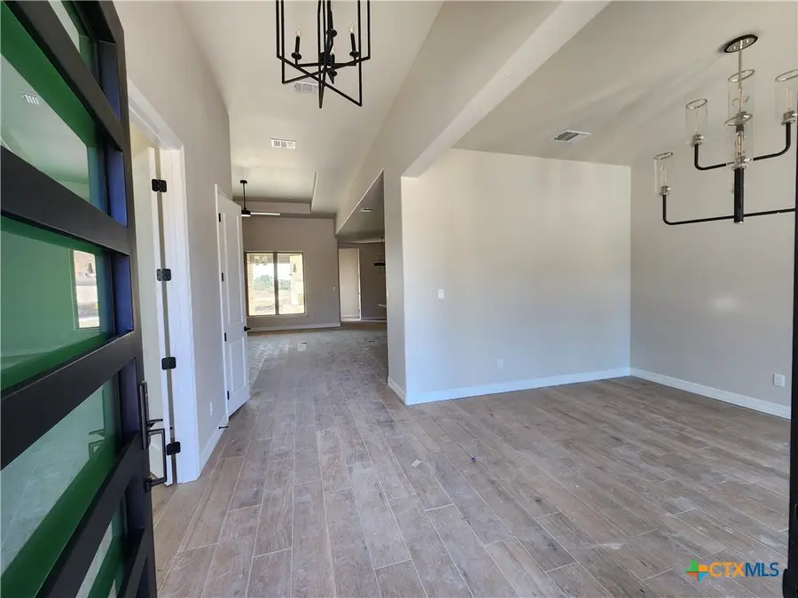 637 Bald Eagle Loop, Salado, TX 76571 - Image #2