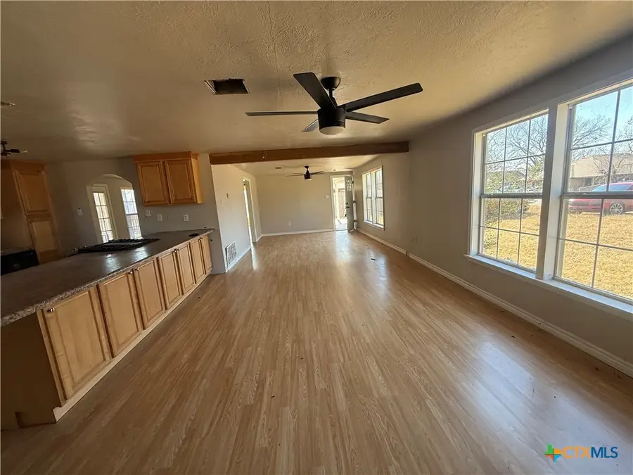 803 Golf Course Road, Gatesville, TX 76528 - #2