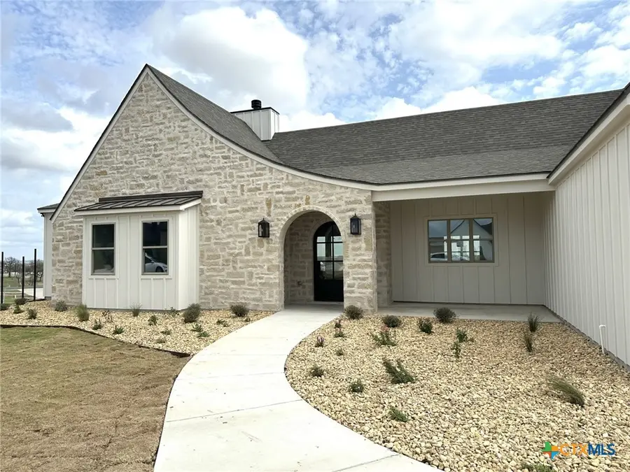 203 Glenview Circle, Belton, TX 76513 - #2