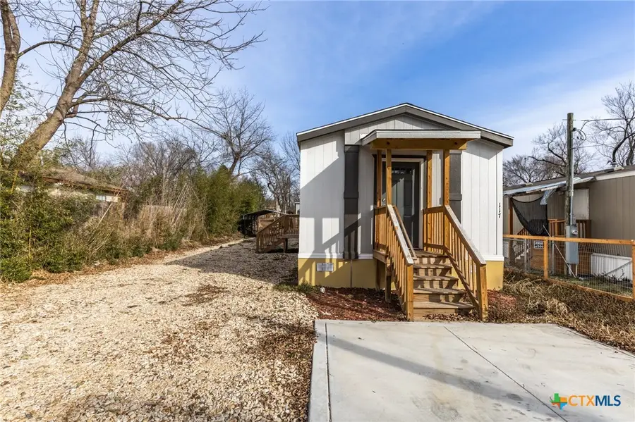 117 Royal, Taylor, TX 76574 - #2