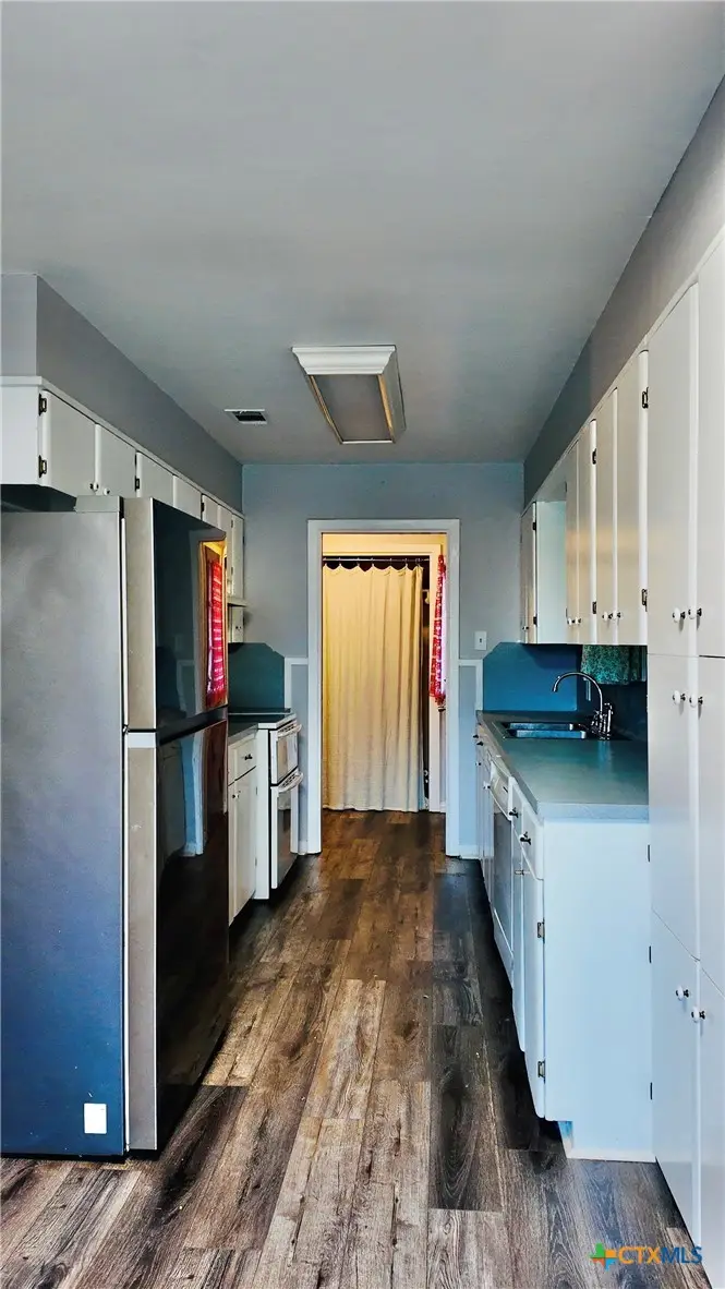 808 Fern Ln, Victoria, TX 77904 - Image #3