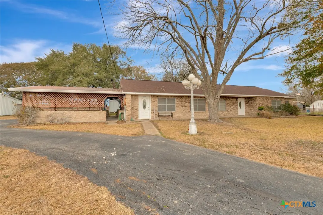 1840 Loop 522, Ganado, TX 77962 - #1