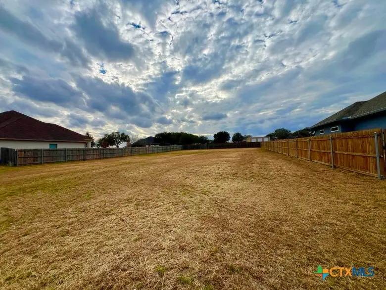 648 Oak Creek Parkway, Seguin, TX 78155 - Image #1