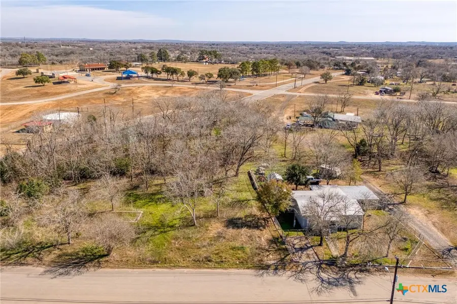 1018 N Hackberry Avenue, Luling, TX 78648 - #2