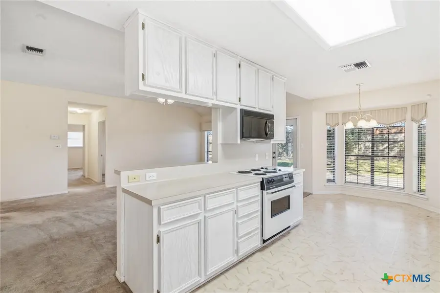 603 Dunbar Drive, Victoria, TX 77904 - Image #2