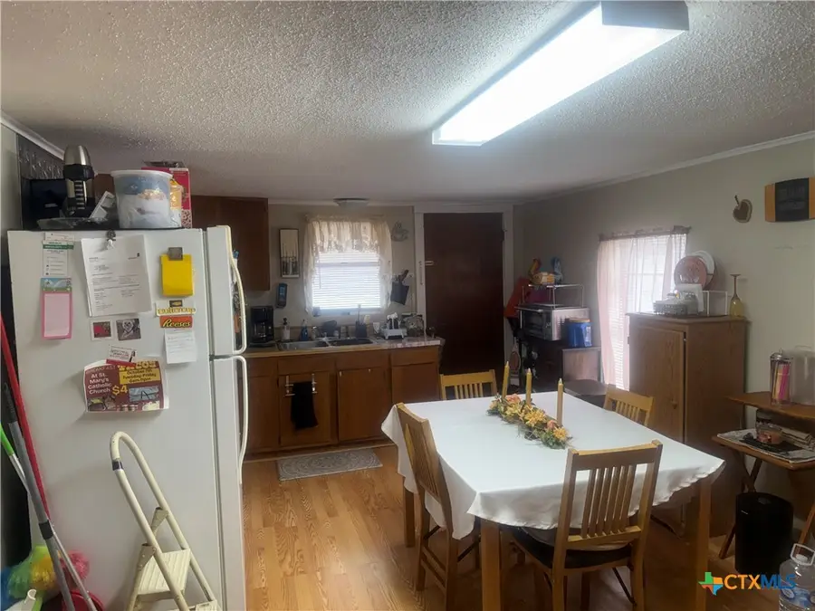 708 W Avenue C, Lampasas, TX 76550 - #2