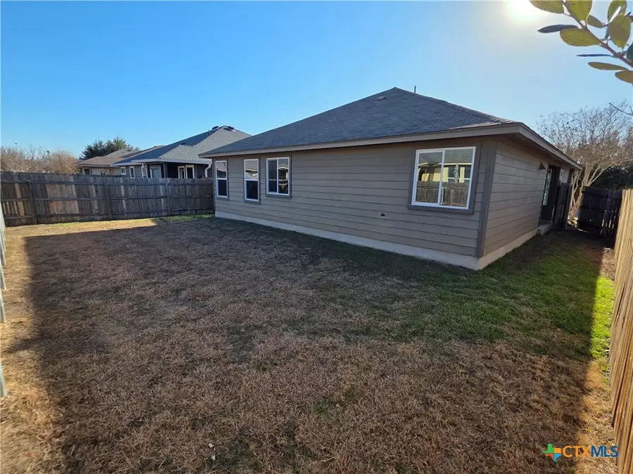 415 Capistrano Drive, San Marcos, TX 78666 - Image #3